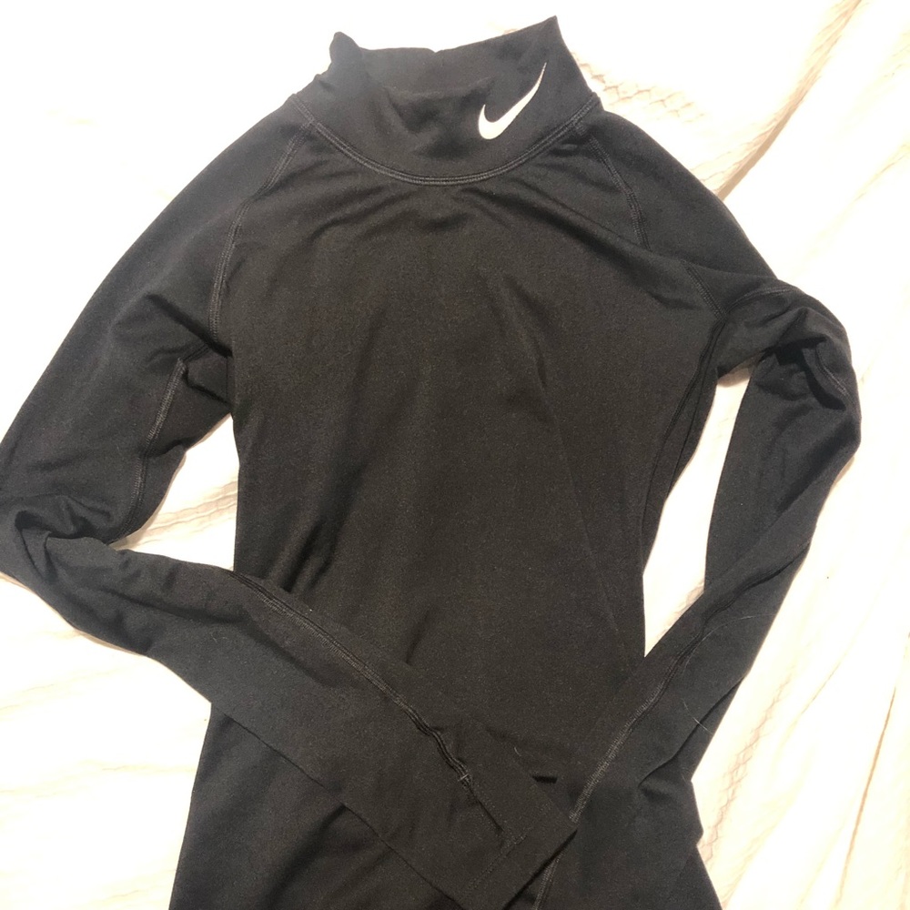 Nike warm turtle neck dri-fit